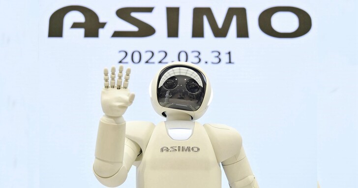 ASIMO退役