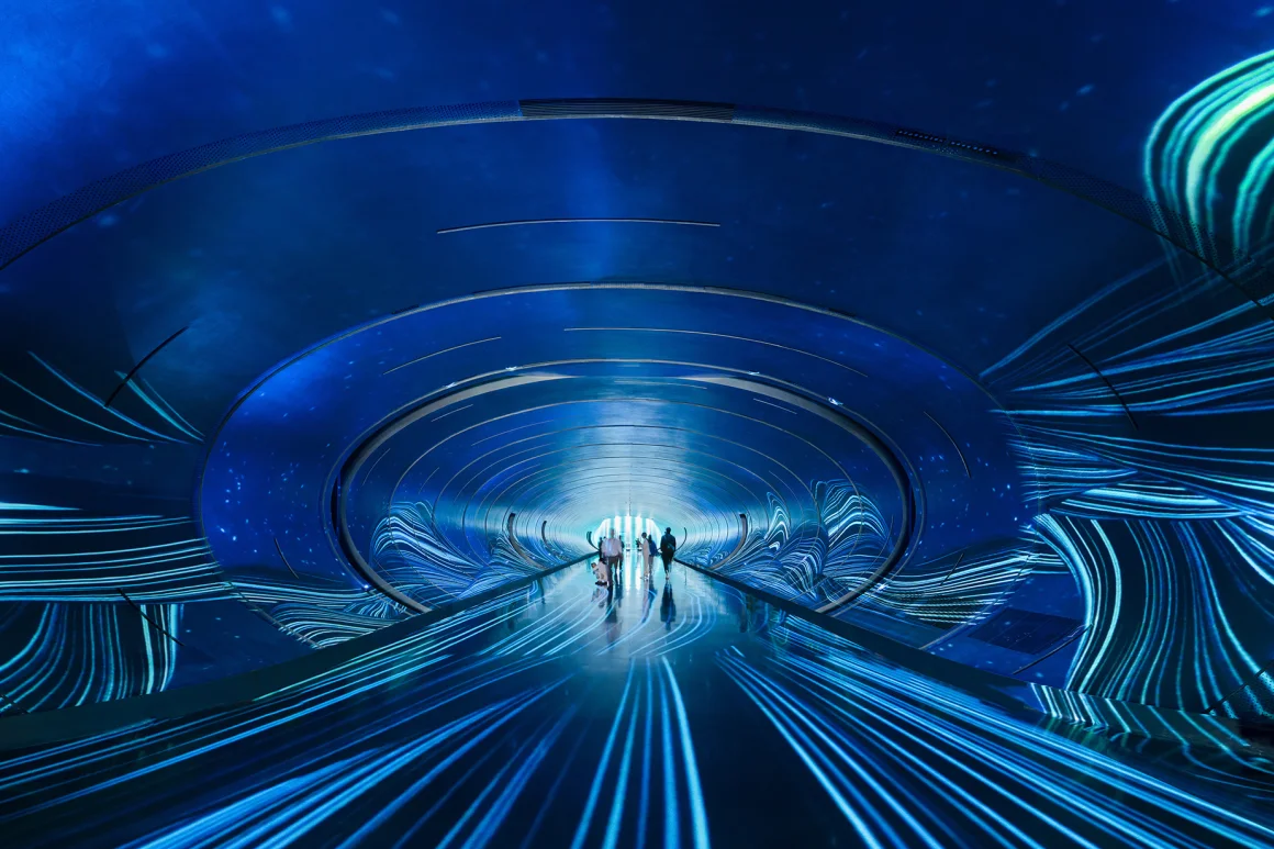圖3  「時光隧道」是連接博物館不同區域的多媒體走廊。